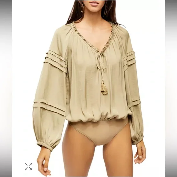 Free People All Tucks Bodysuit Size XS - Picture 1 of 7